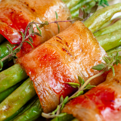 green beans wrapped in bacon with italian dressing Bacon Wrapped Green Bean Bundles
