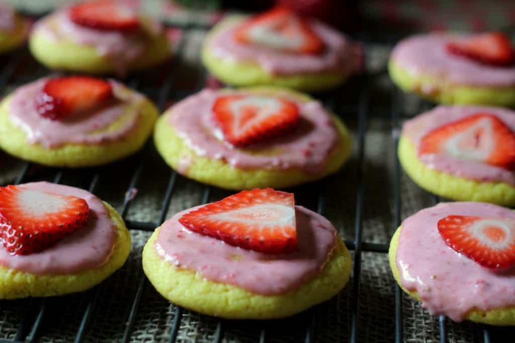 Strawberry Lemonade Cookies 9