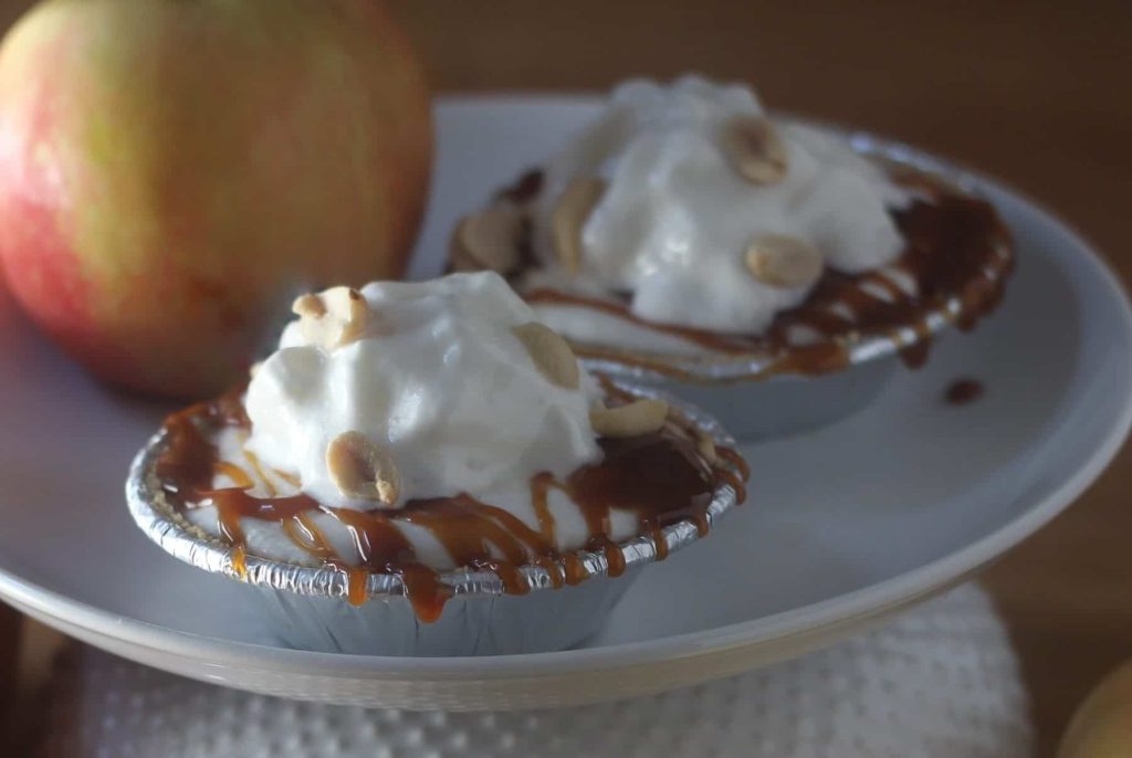 Skinny Caramel Apple Pies for One 2
