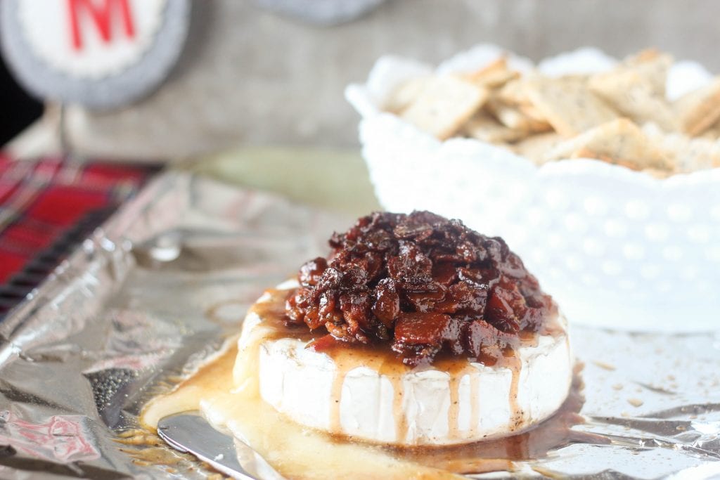 Candied Bacon Baked Brie #BaconForSanta