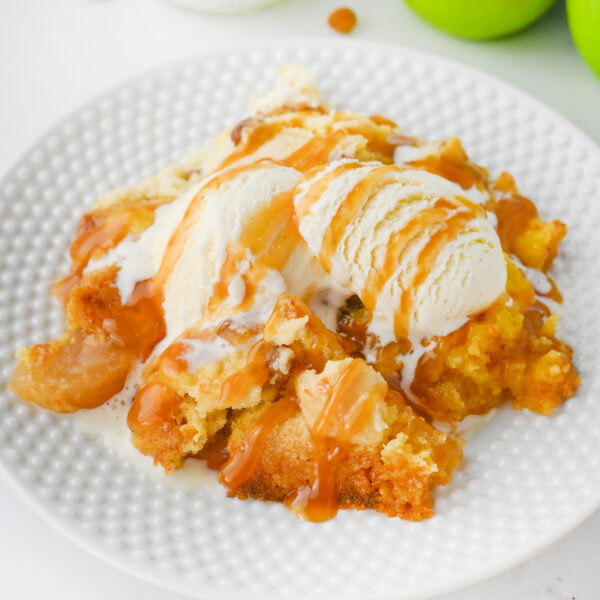 Easy Caramel Apple Dump Cake - Recipe by Blackberry Babe