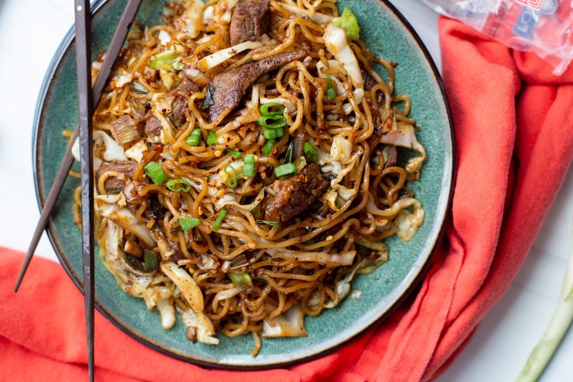 Pan Fried Beef Noodles with Garlic and Cabbage {easy recipe}