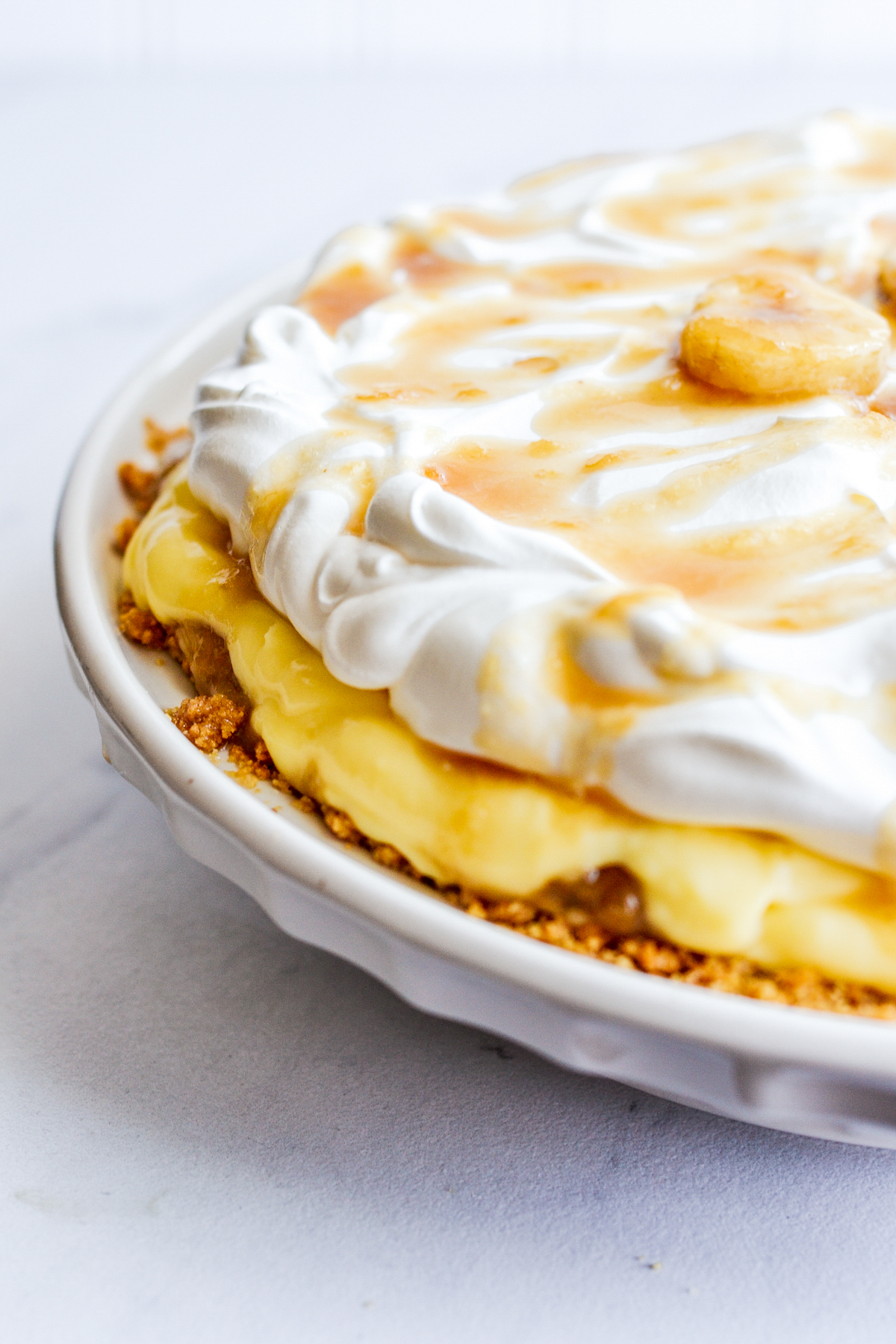 No Bake Banana Cream Pie with Caramelized Bananas - Recipe by ...