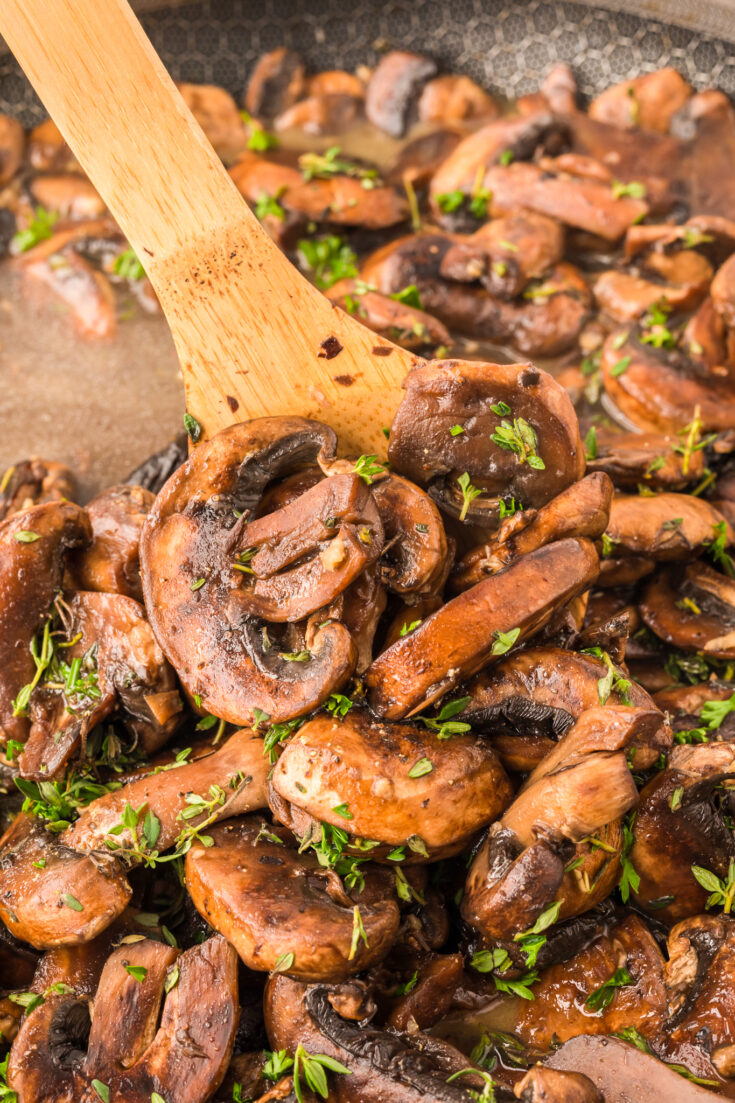 Sauteed Thyme Garlic Mushrooms - Steakhouse Mushroom Recipe