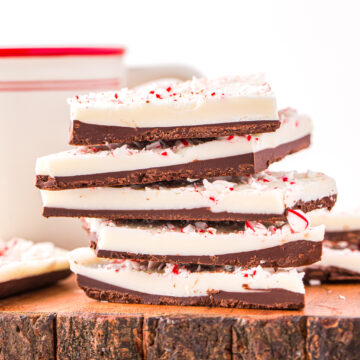 A photo of Peppermint Chocolate Bark | Easy Christmas Candy Recipe with Few Ingredients
