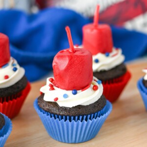 a 4th of july cupcake