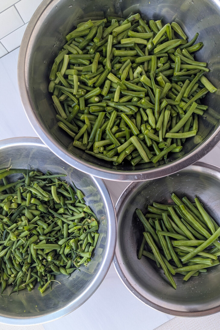 bowls of cut green beans